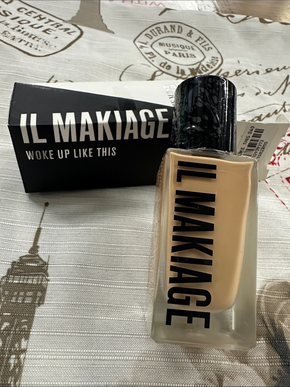 IL MAKIAGE flawless Liquid Foundation - woke up like this